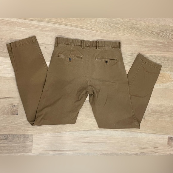 GAP Tan Chinos Classic Straight-Leg 31x32 - Picture 6 of 6